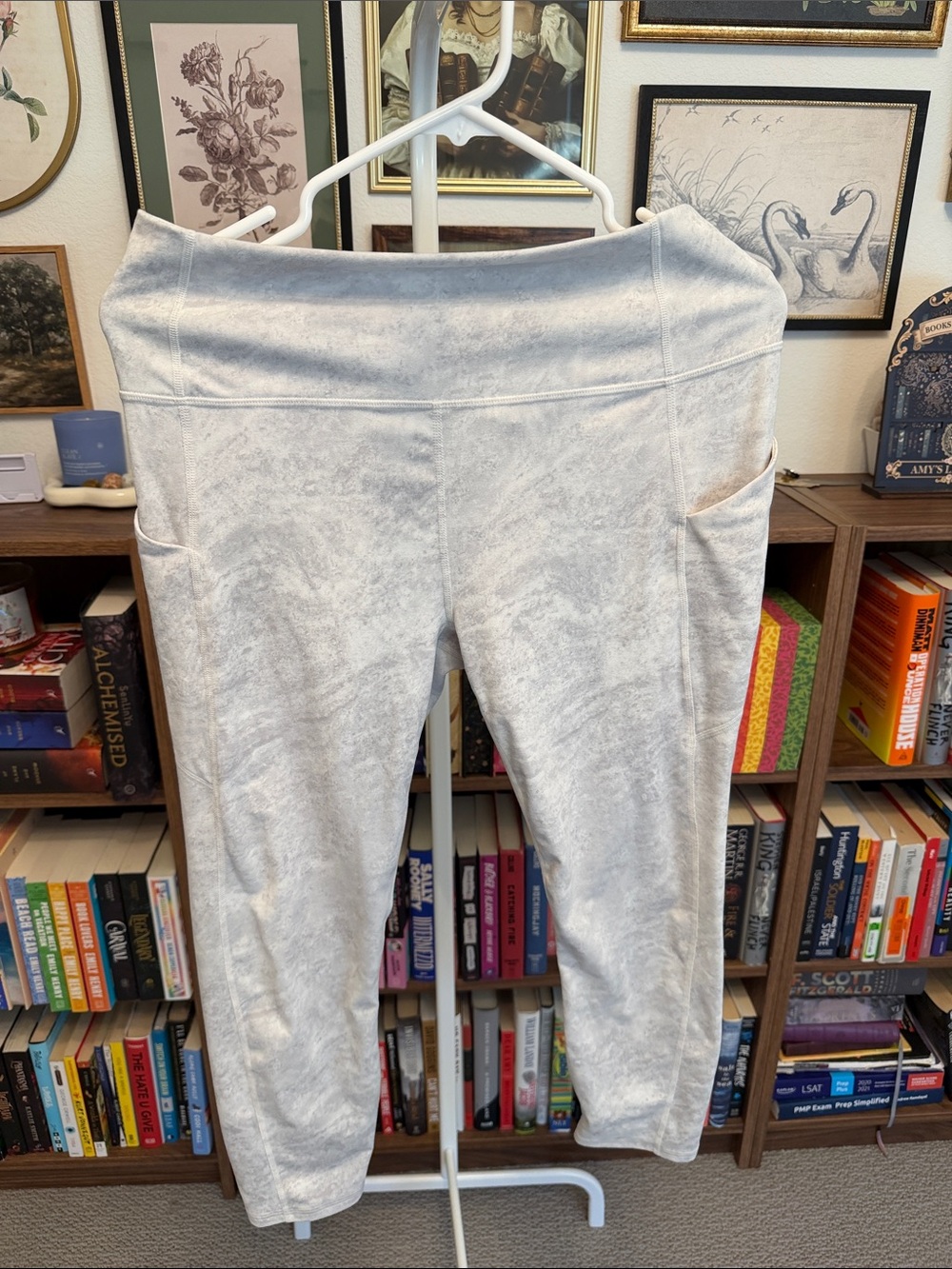 Fabletics Light Gray Marble Capri Leggings with Side Pockets